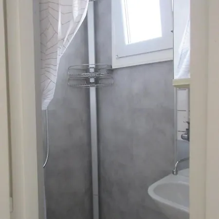 Bourg-La-Reine : Joli Appartement De 20 M² Exterior photo